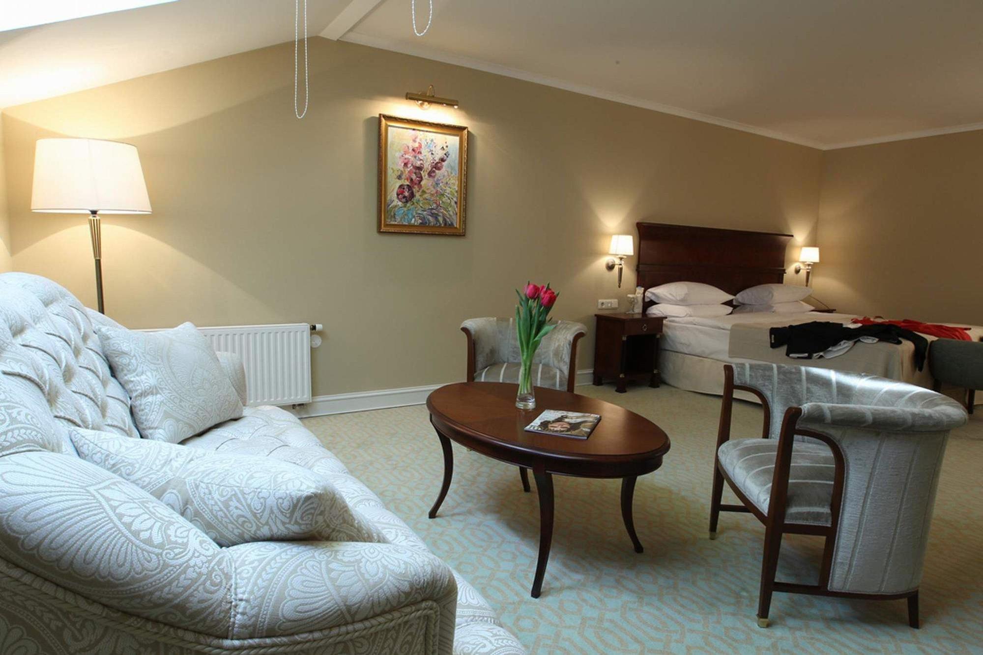 Leopolis Hotel Εξωτερικό φωτογραφία