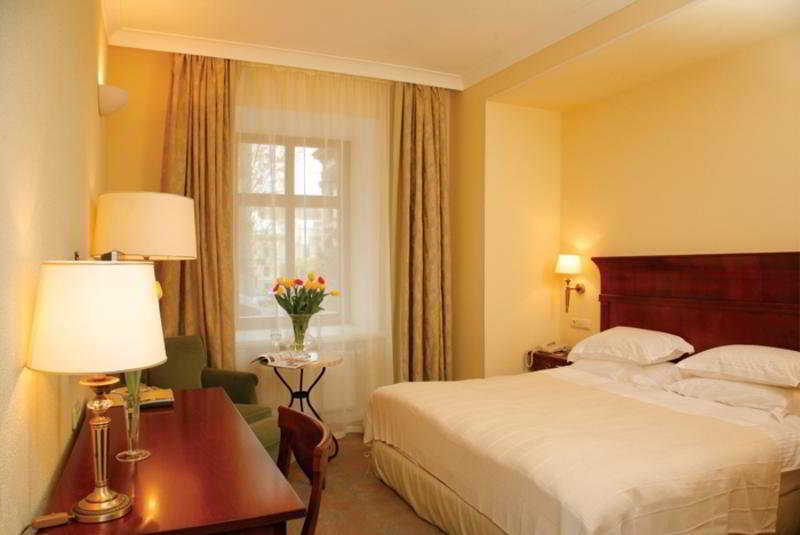 Leopolis Hotel Εξωτερικό φωτογραφία