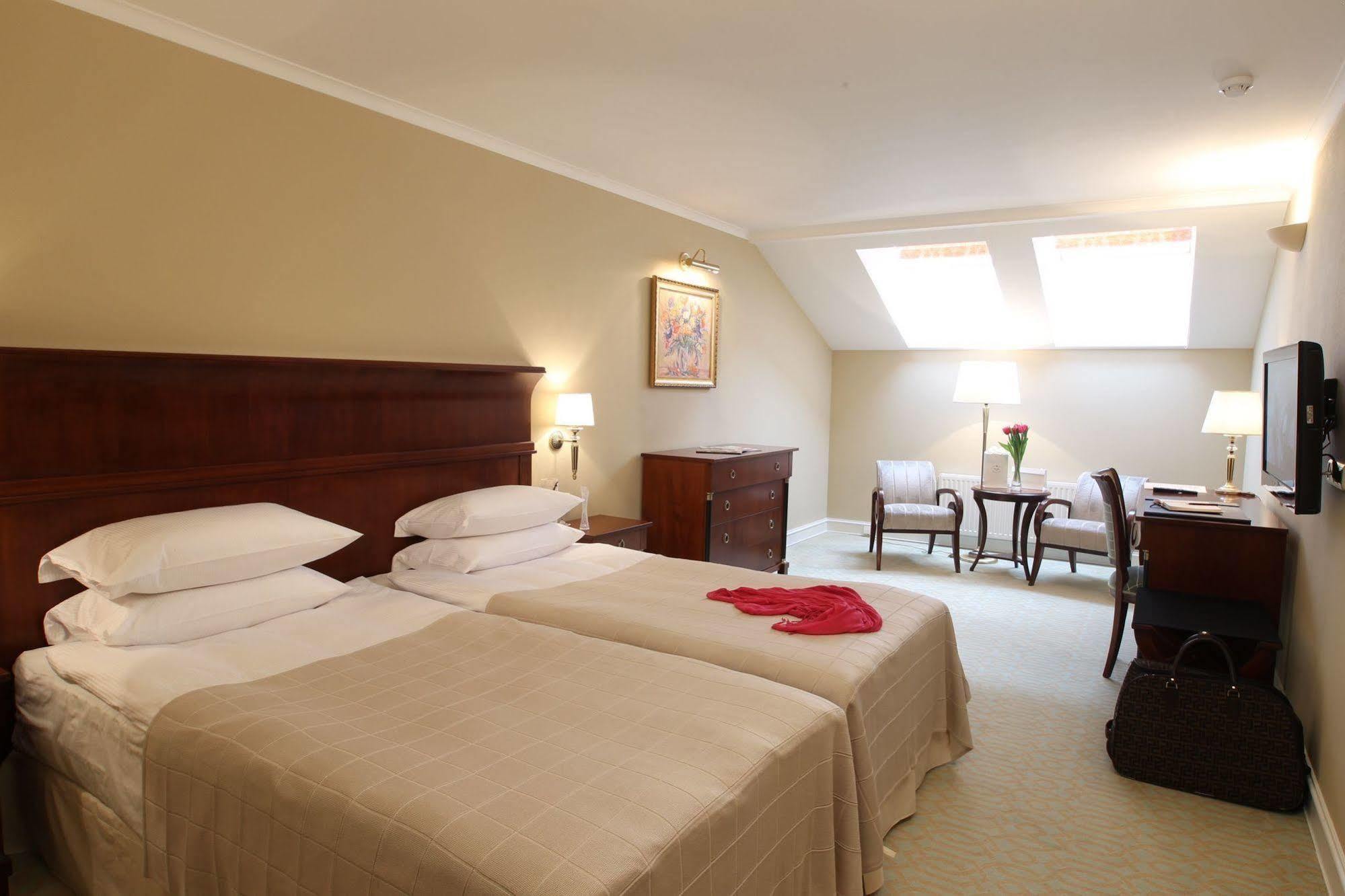 Leopolis Hotel Εξωτερικό φωτογραφία